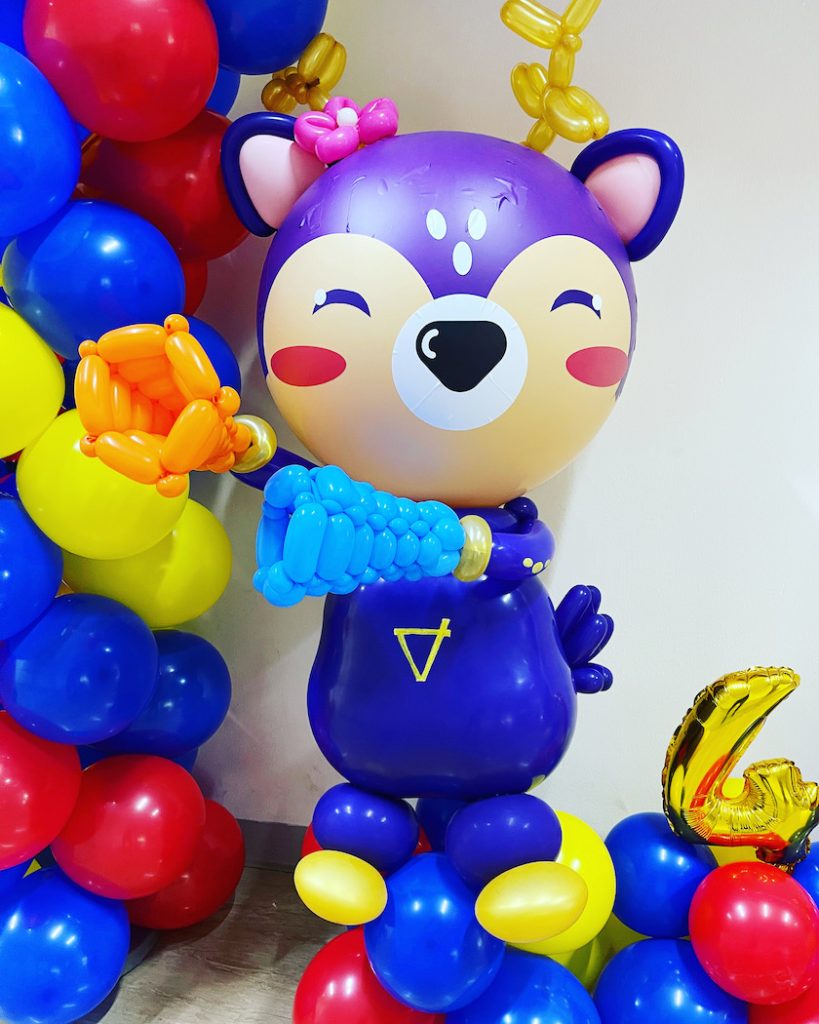 Customised Balloon Mascot Sculpture
