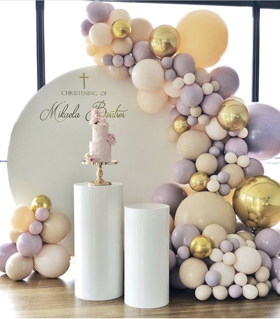 Organic Balloon Garland in Soft 3 Colours with Customised Round Board