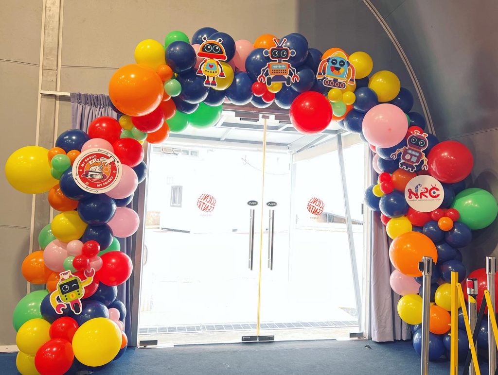 Organic Balloon Arch with Custom Foam Boards
