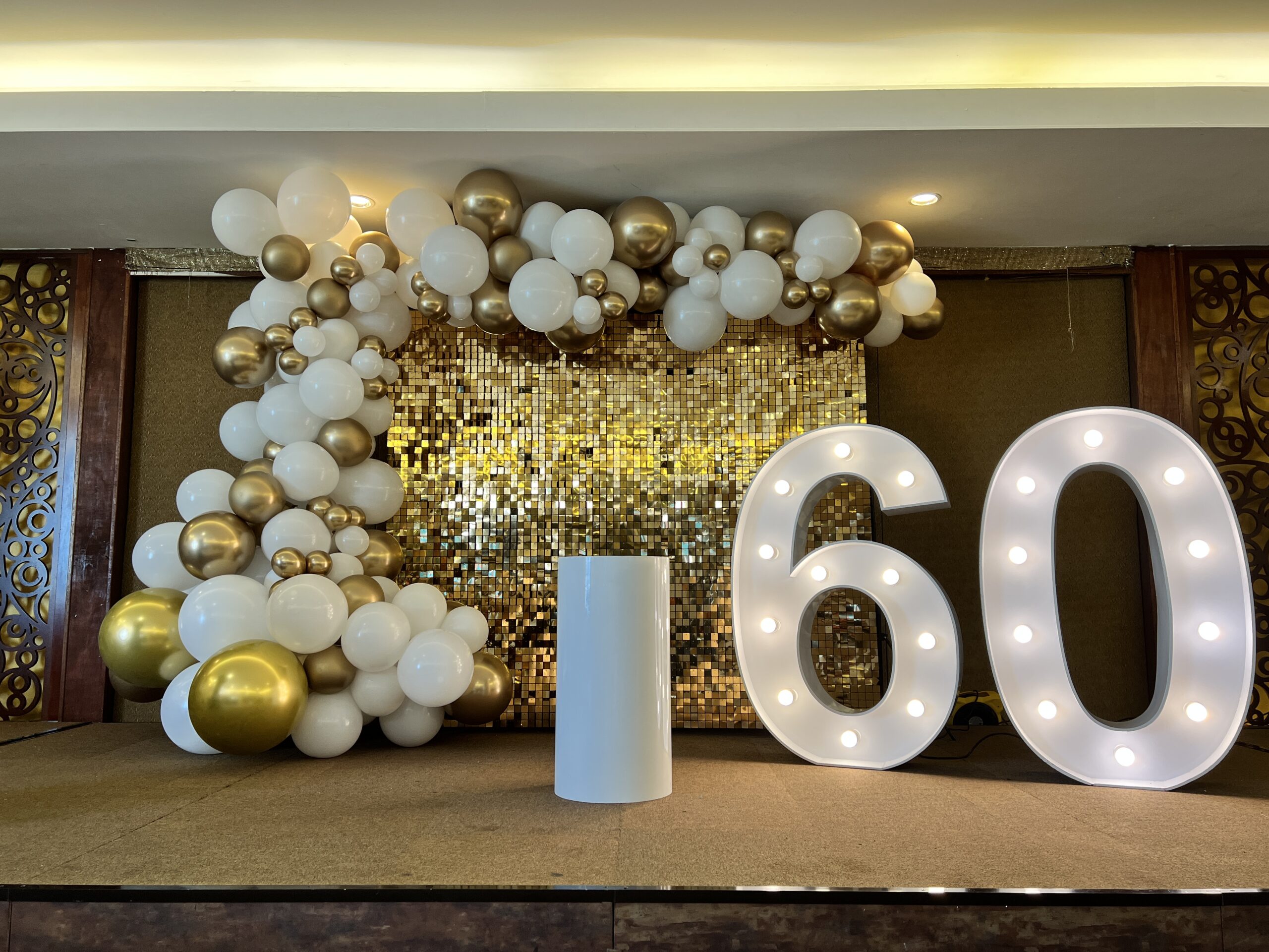 Gold And White Organic Balloon Garland with Gold Sequin Backdrop scaled