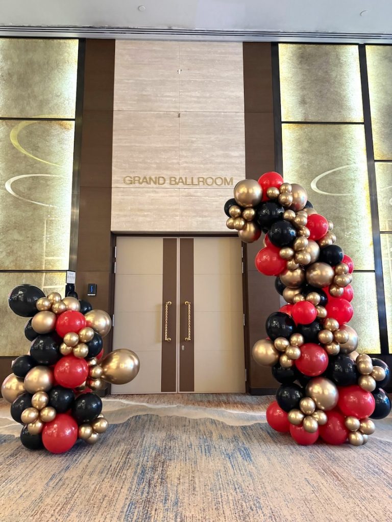 Organic balloon pillars for event entrance