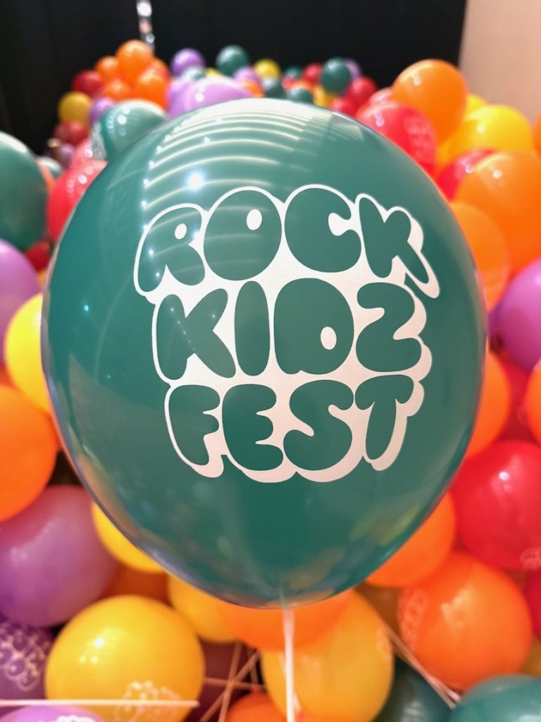 cheap colorful balloon printing in singapore