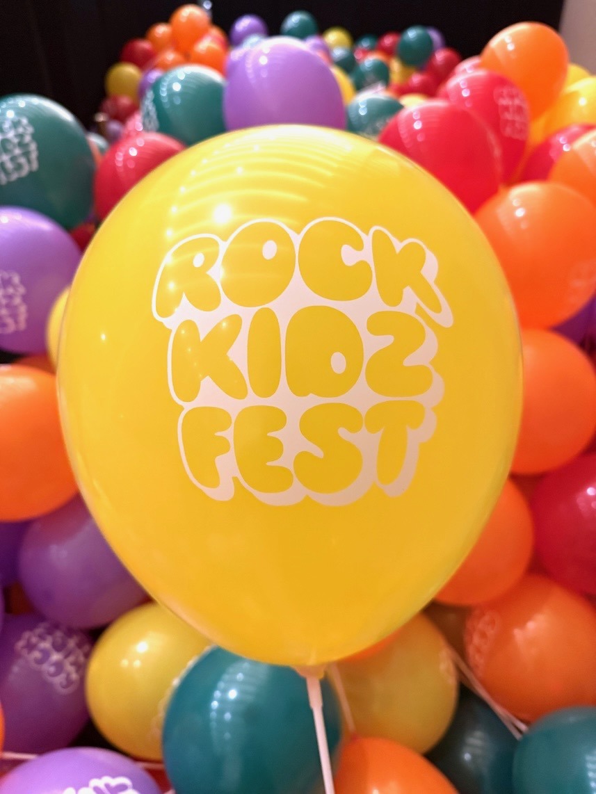 cheap custom colorful balloon printing in singapore