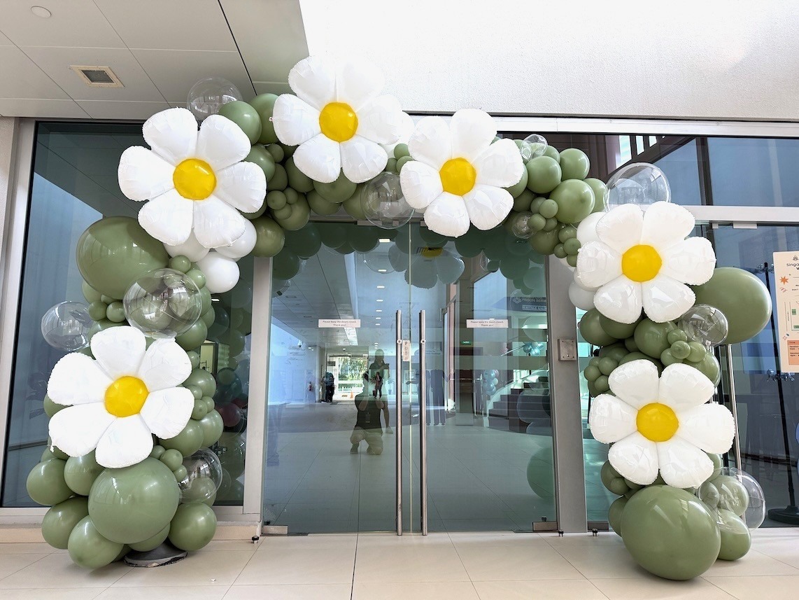 Daisy flower organic arch Balloon Decorations Singapore for entrance decoration