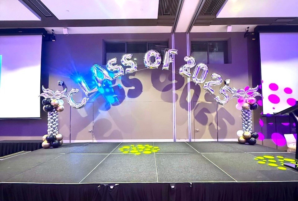 Balloon Decoration Singapore: Complete Setup Checklist for Perfect Events 6 Class of 2025 graduation balloon arch stage decoration in Singapore