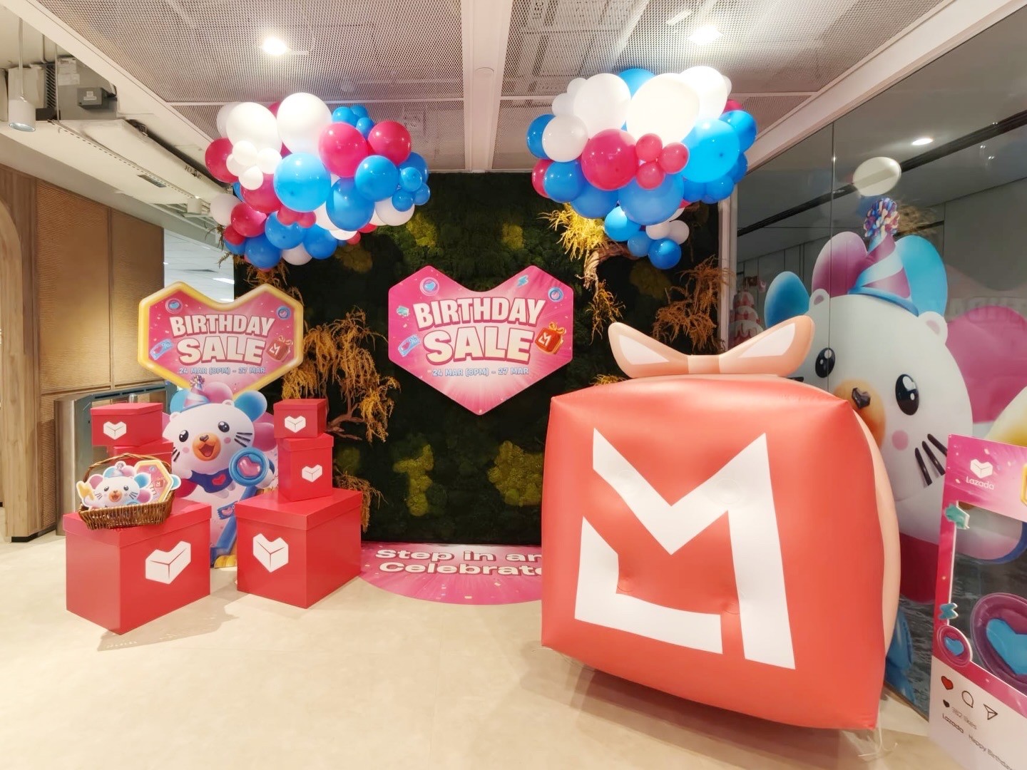 Balloon Decoration Singapore: Complete Setup Checklist for Perfect Events 5 Lazada birthday sale organic balloon decorations at corporate event in Singapore