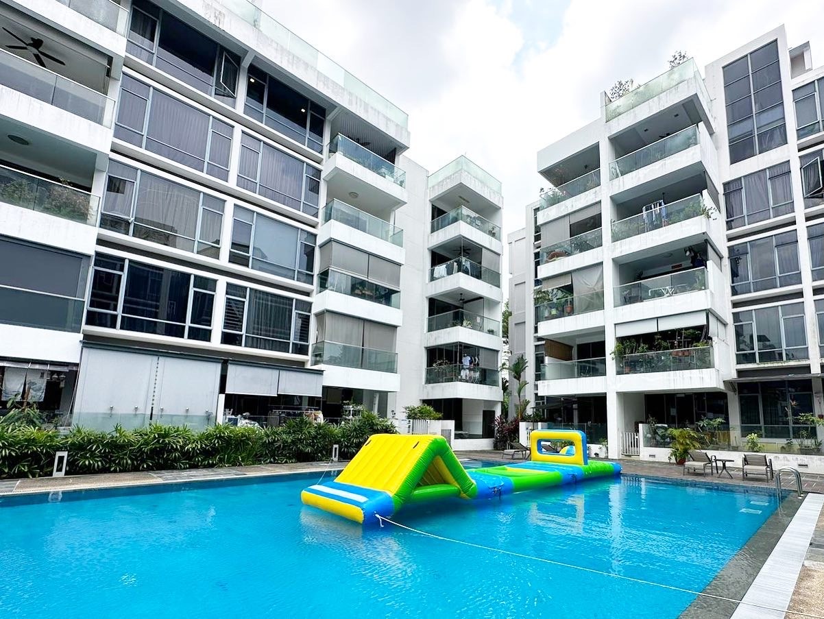 Small Slide — water inflatables rental in Singapore