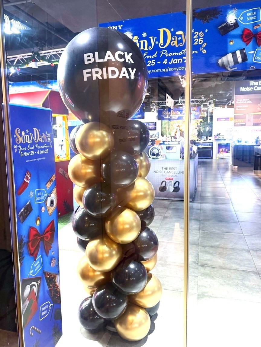 Black Friday balloon column for retail promotion balloon decorations Singapore