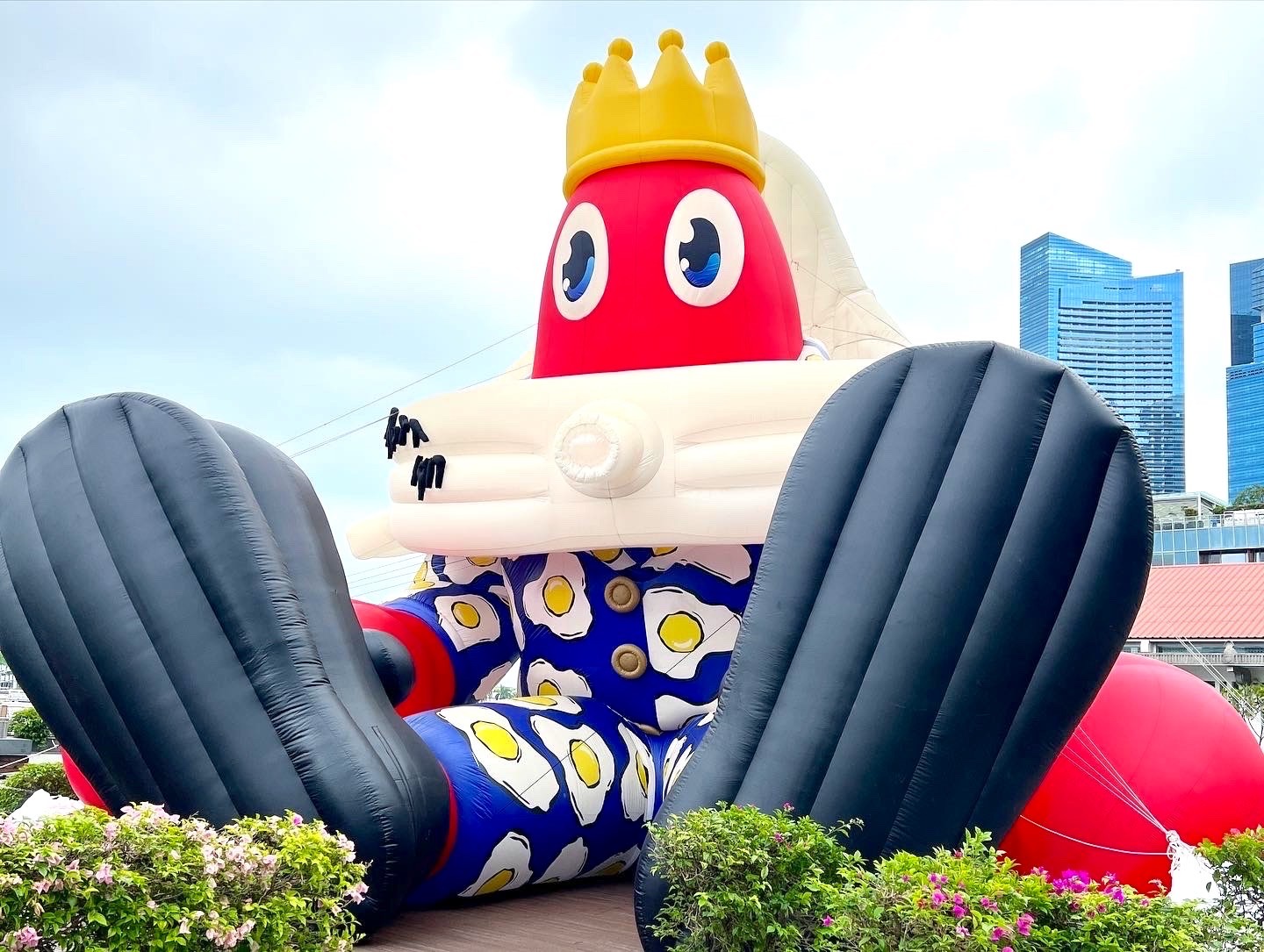 Where to Rent Custom Inflatables in Singapore: Top Picks for 2026 11 Giant custom inflatable character at outdoor brand activation in Singapore