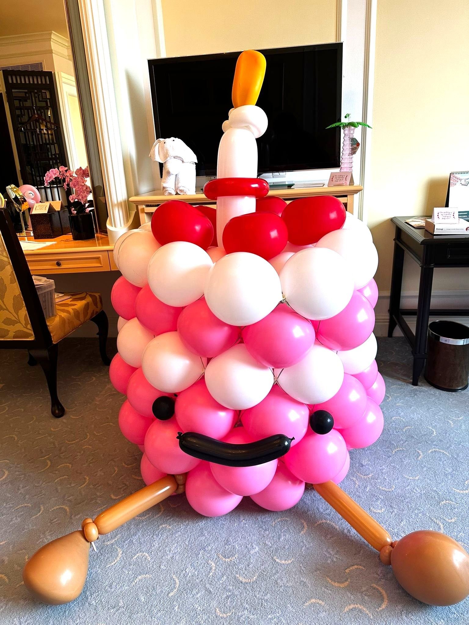 Customised Balloon Sculptures 10 Birthday cake balloon sculpture hotel room party Singapore
