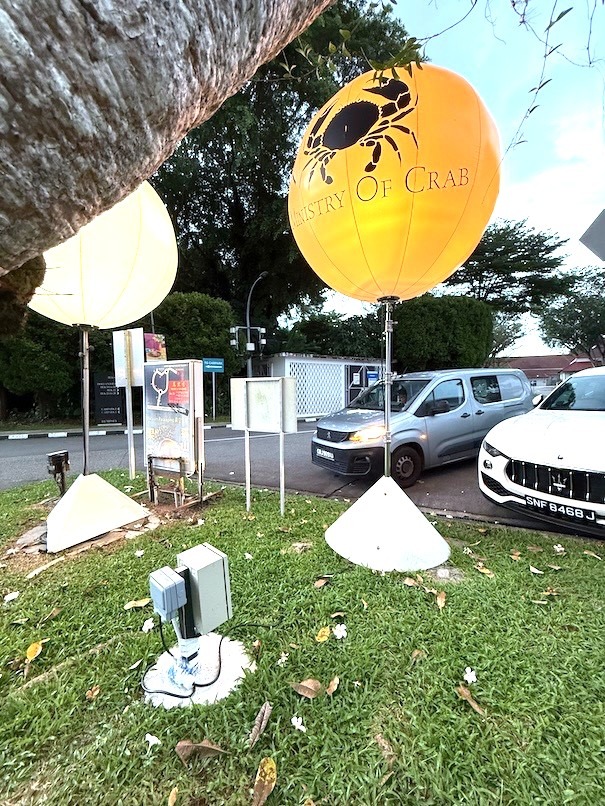 The Most Popular Advertising Balloon Singapore Looks Trending at Events in 2026 3 Branded advertising balloon at outdoor restaurant corporate event in Singapore